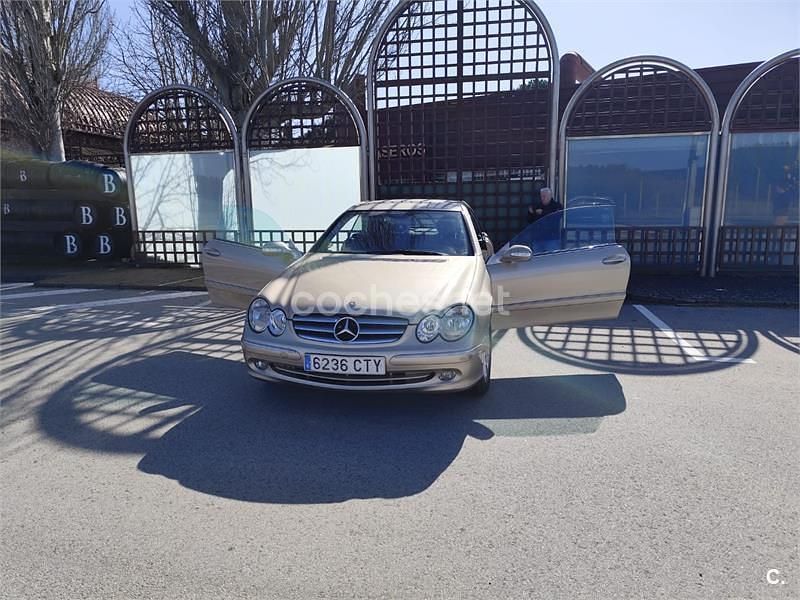 Beige Usado 2004 Mercedes CLK200 Elegance Coupe | 4500 € (Precio justo) - Imagen 1/4