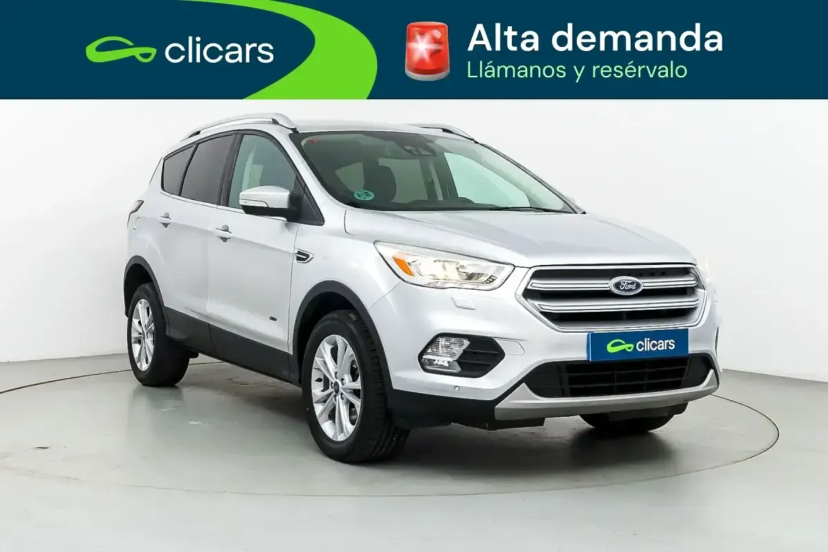 Usado Ford Kuga Titanium 150 CV (110 kW) 2017 Gris / plata SUV