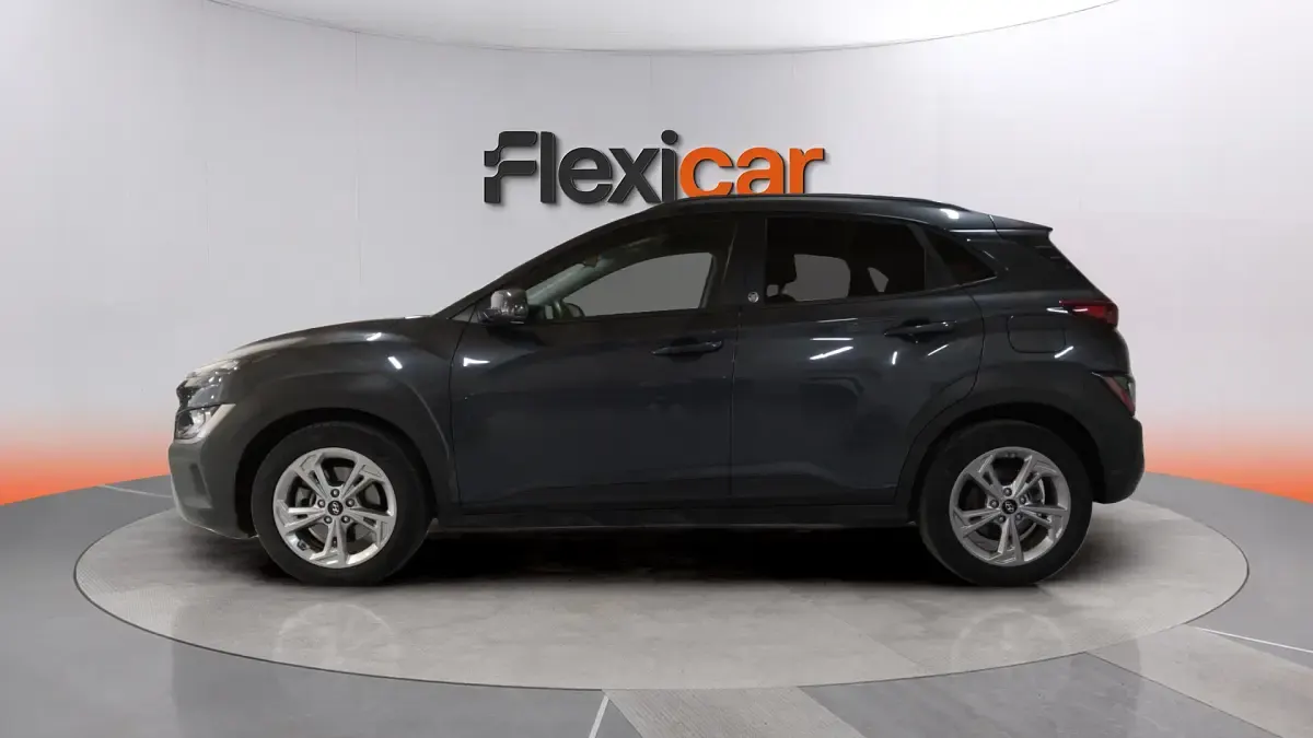 Usado Hyundai Kona N Line 120 CV (88 kW) 2022 Negro SUV