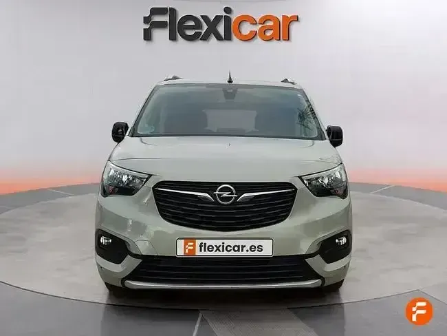 Usado Opel Combo Elegance 130 CV (95 kW) 2022 Gris Monovolumen