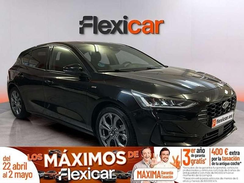 Usado Ford Focus ST-Line 155 CV (114 kW) 2023 Negro Berlina