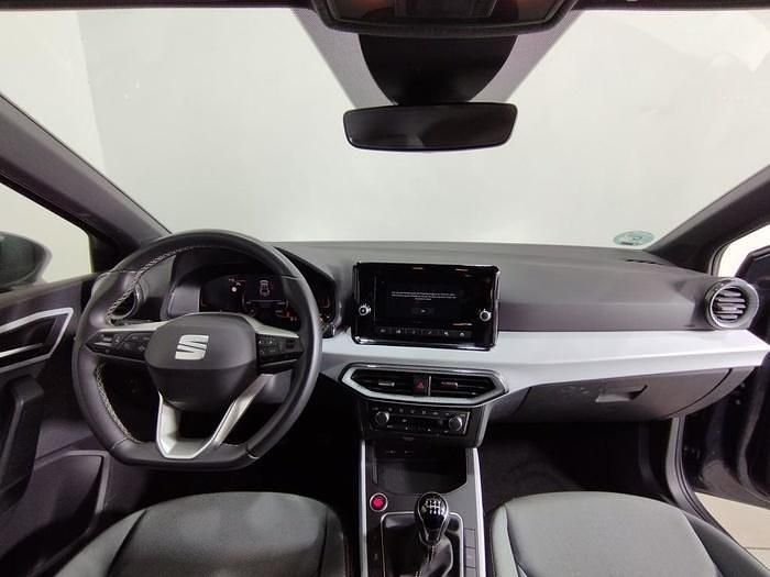 Usado Seat Ibiza 115 CV (84 kW) 2025 Gris Berlina