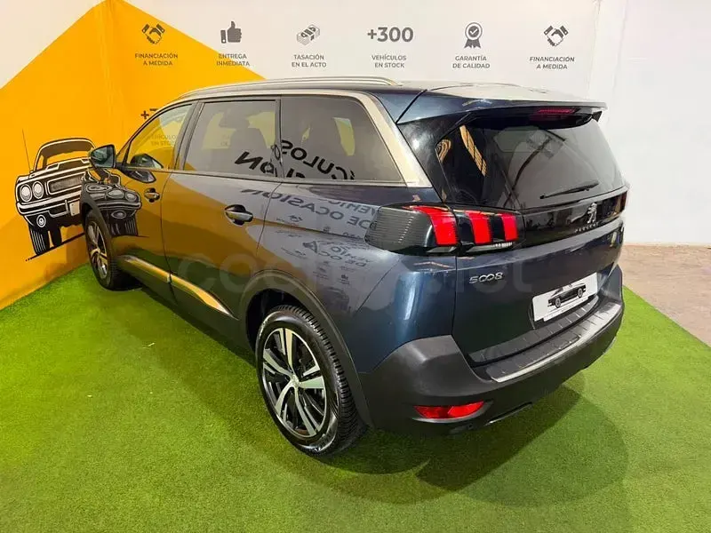 Usado Peugeot 5008 Allure 130 CV (95 kW) 2018 Azul SUV