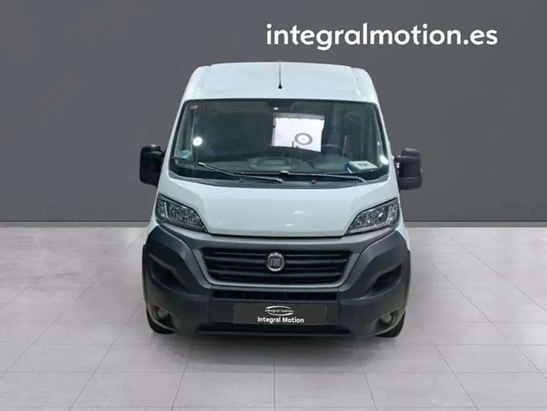 Usado Fiat Ducato 140 CV (102 kW) 2021 Blanco Van