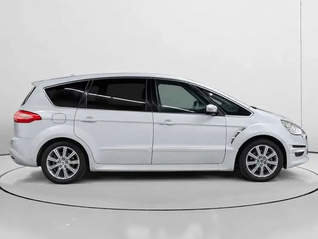Usado Ford S-MAX Titanium S 200 CV (147 kW) 2011 Gris Monovolumen