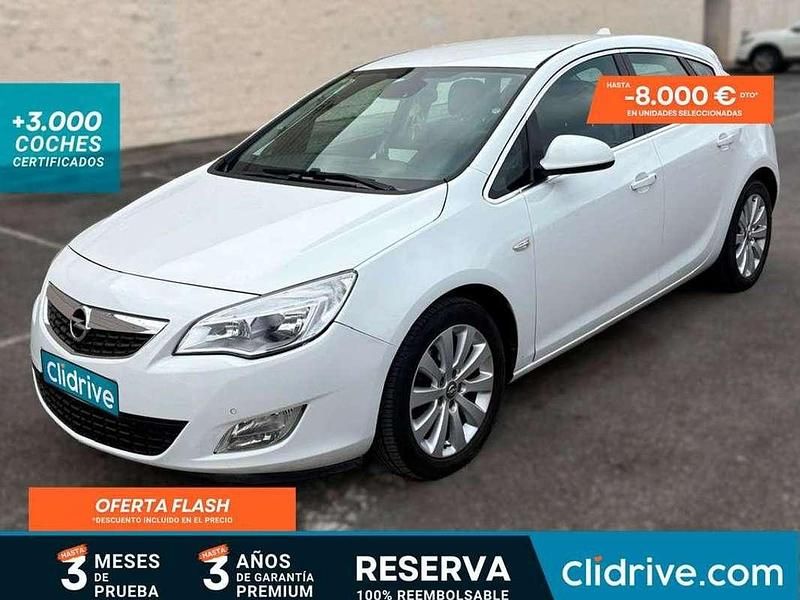 Blanco Usado 2012 Opel Astra Excellence Utilitario | 4990 € (Precio justo) - Imagen 1/3