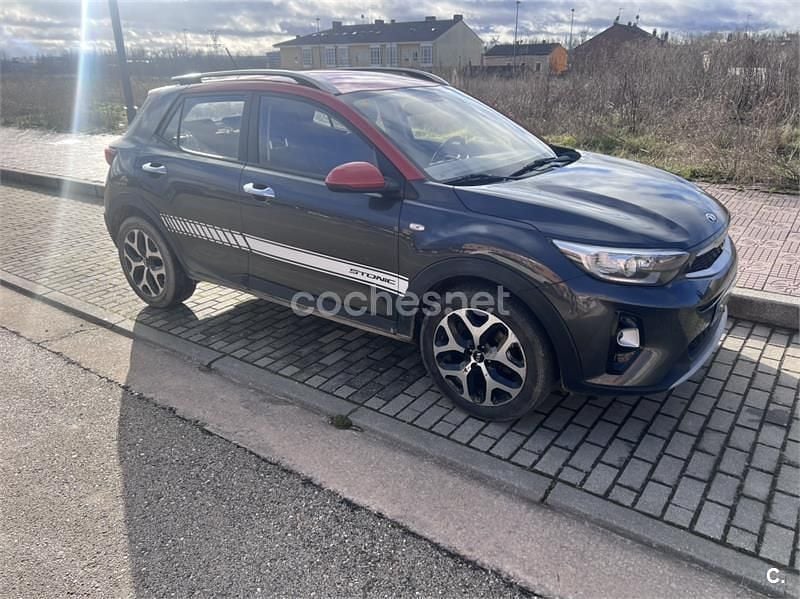 Negro Usado 2018 Kia Stonic SUV | 10.500 € (Buen precio) - Imagen 1/4