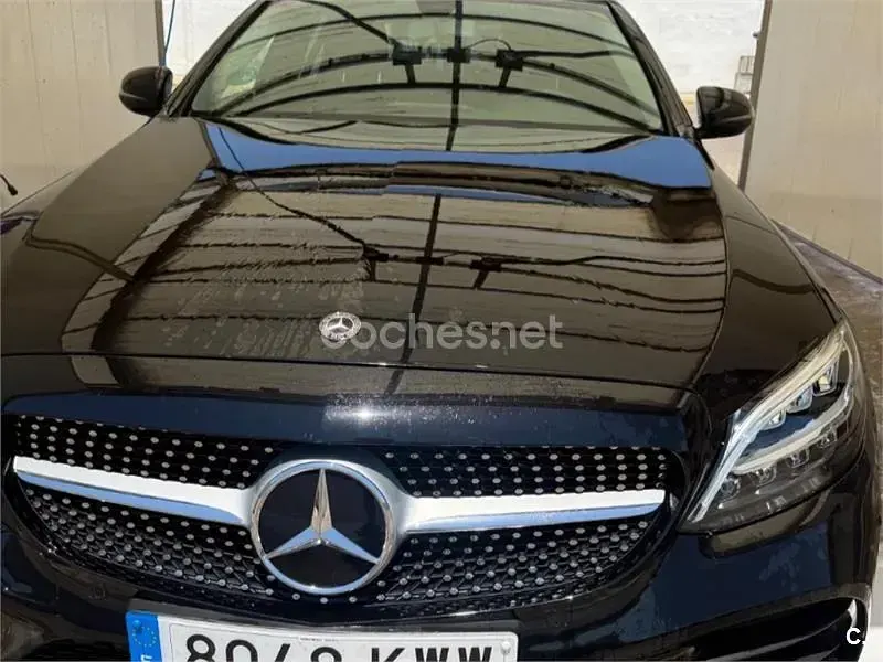 Usado Mercedes C200 136 CV (100 kW) 2019 Negro Berlina