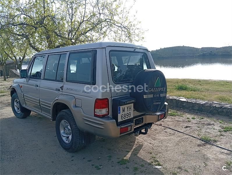 Usado Galloper Exceed 115 CV (84 kW) 2005 Gris / plata SUV