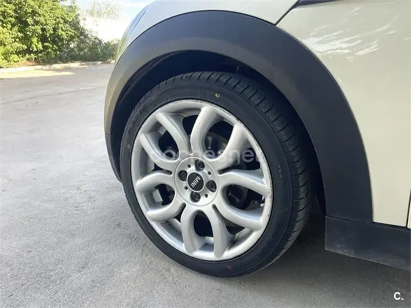 Usado Mini Cooper D 110 CV (80 kW) 2008 Beige Utilitario