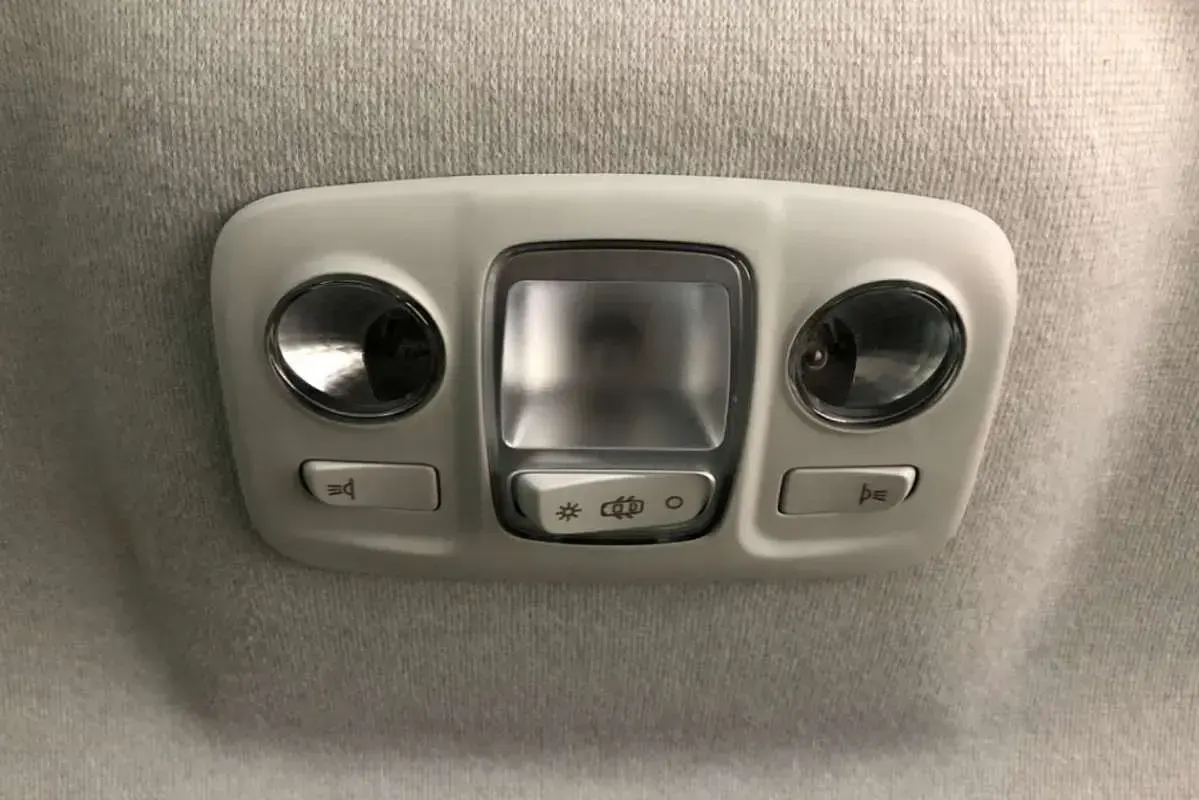Usado Opel Combo Life Elegance 101 CV (74 kW) 2022 Gris Monovolumen