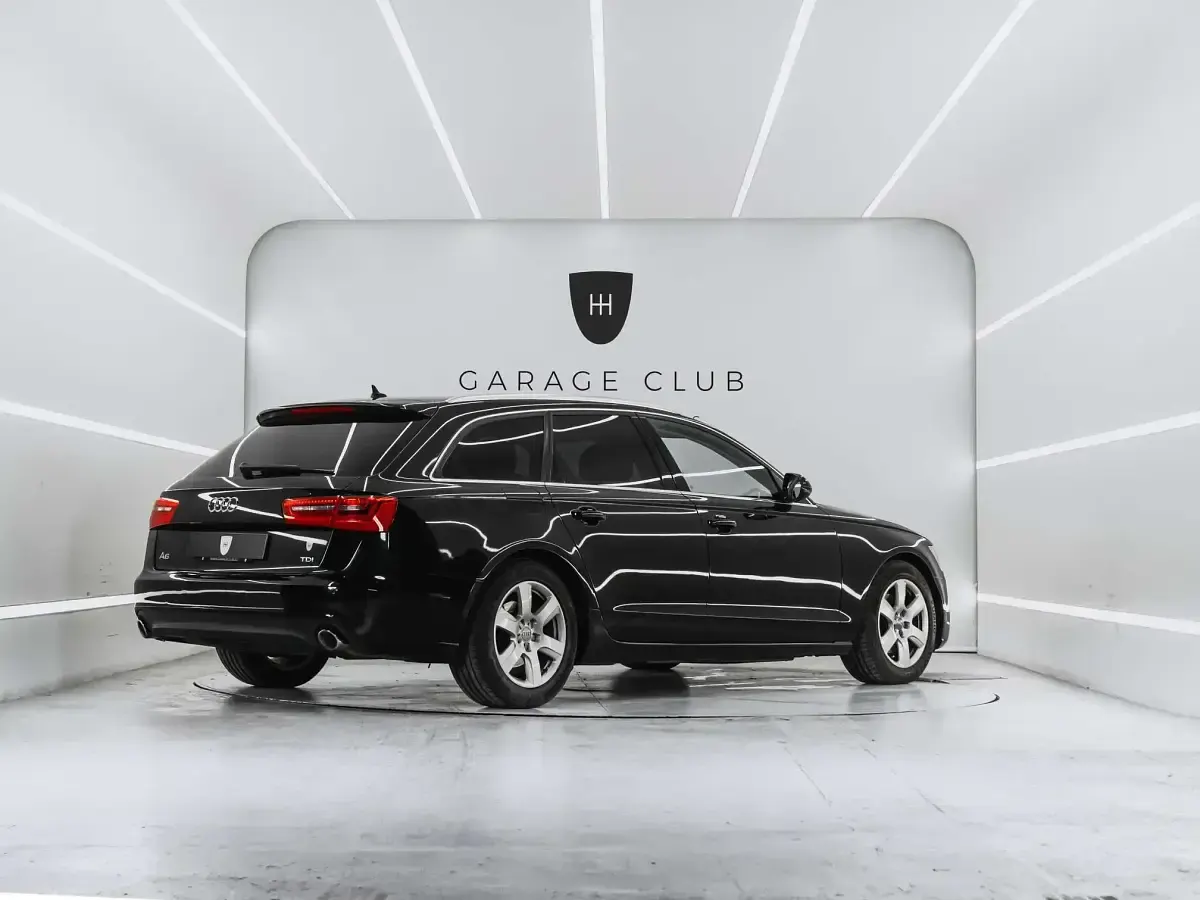 Usado Audi A6 Ambiente 204 CV (150 kW) 2012 Negro Familiar