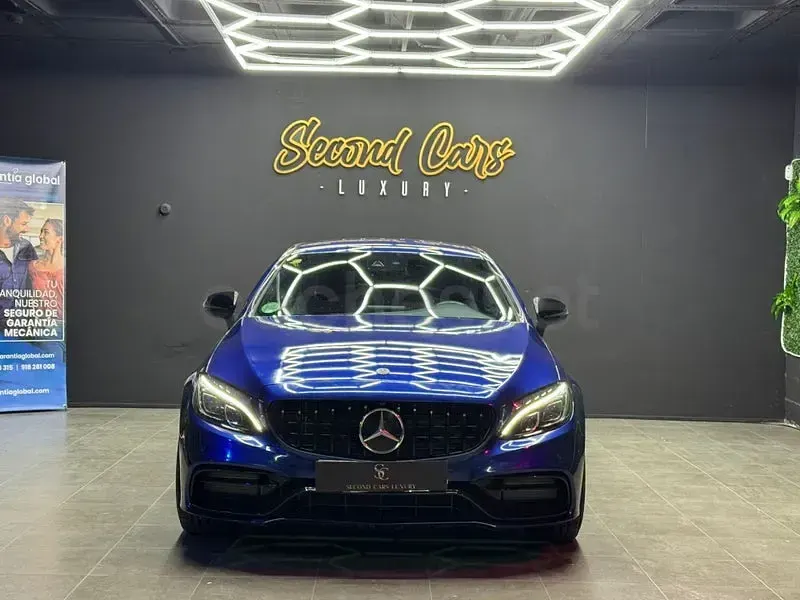 Usado Mercedes C220 170 CV (125 kW) 2018 Azul Coupe