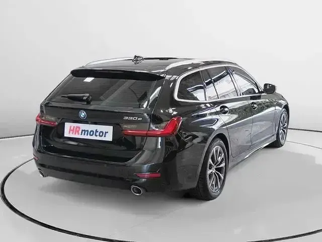 Usado BMW 330e Advantage 292 CV (214 kW) 2022 Negro Berlina