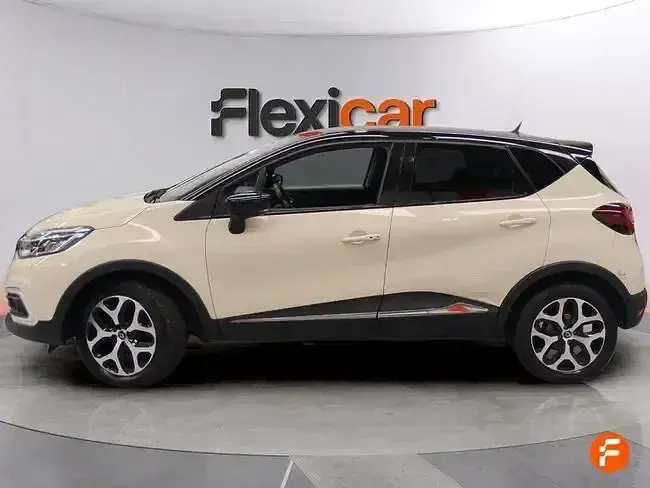 Usado Renault Captur Life 90 CV (66 kW) 2019 Beige SUV