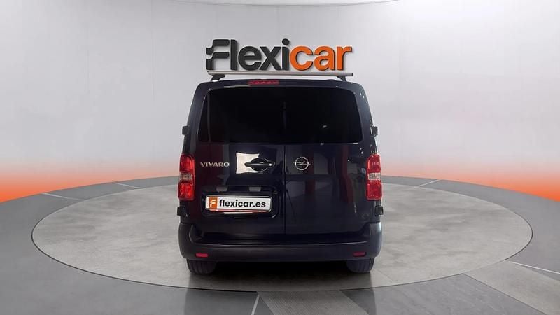 Usado Opel Vivaro 102 CV (75 kW) 2022 Negro Monovolumen