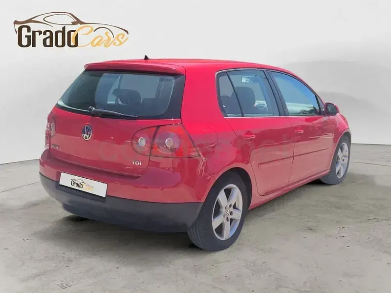 Usado VW Golf V Sportline 105 CV (77 kW) 2007 Rojo Berlina