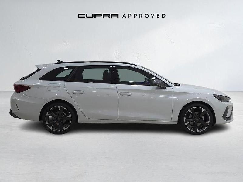 Usado Cupra Leon 150 CV (110 kW) 2024 Blanco Familiar