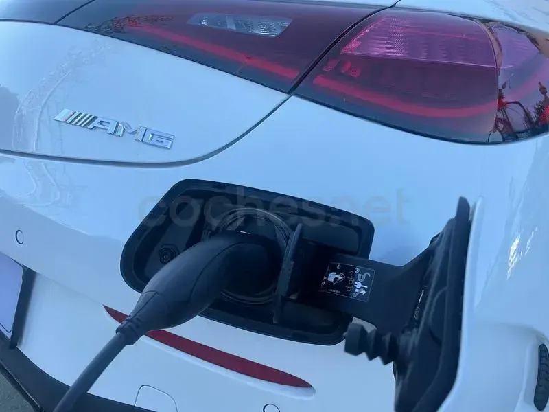 Usado Mercedes CLE300 313 CV (230 kW) 2025 Blanco Coupe