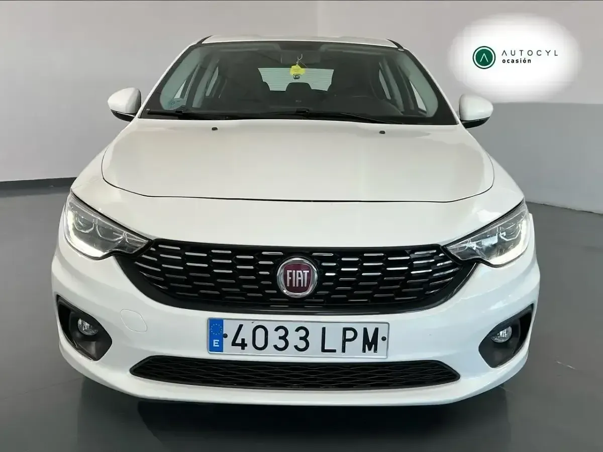 Usado Fiat Tipo Life 95 CV (69 kW) 2021 Blanco Berlina