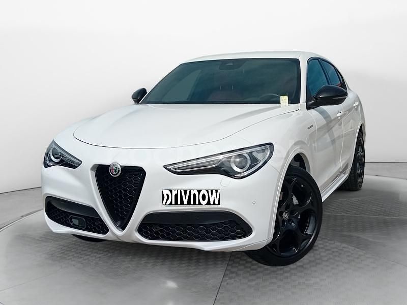 Blanco Usado 2022 Alfa Romeo Stelvio Veloce SUV | 43.900 € - Imagen 1/4