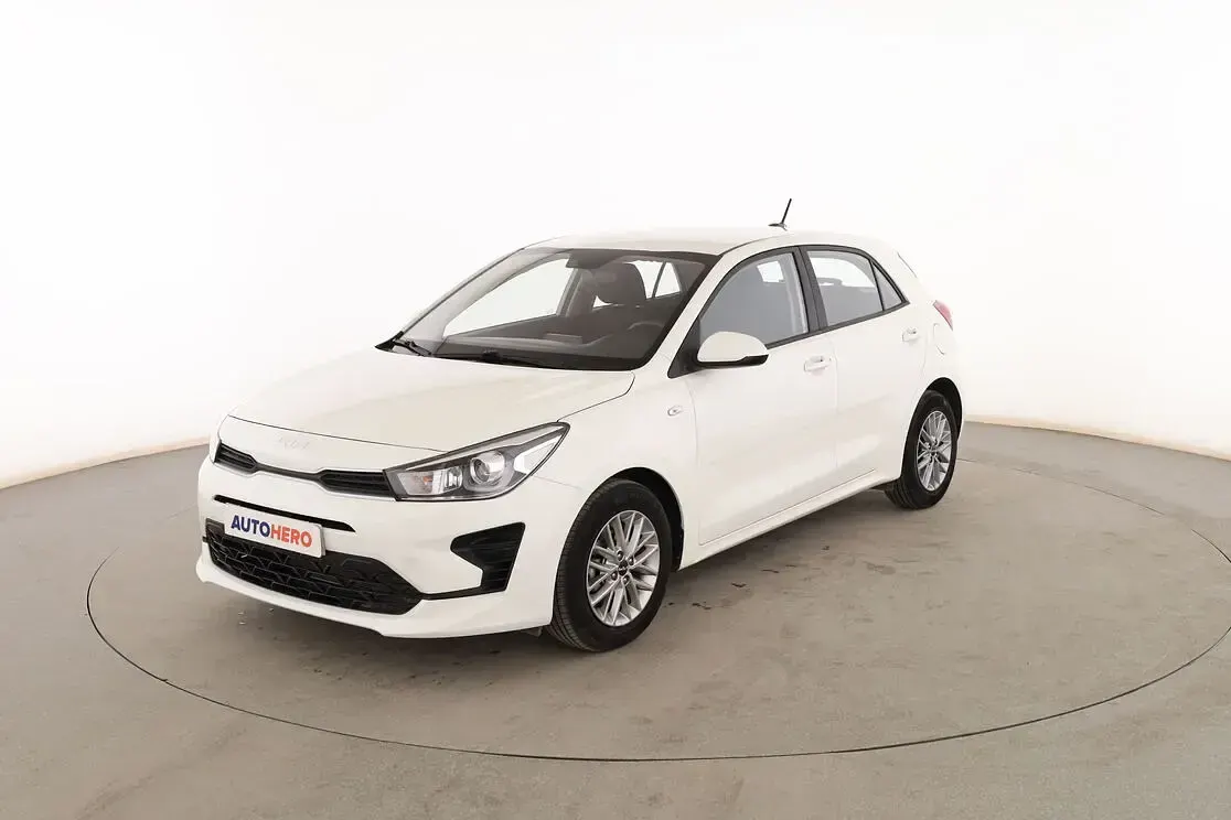 Usado Kia Rio 84 CV (61 kW) 2023 Berlina