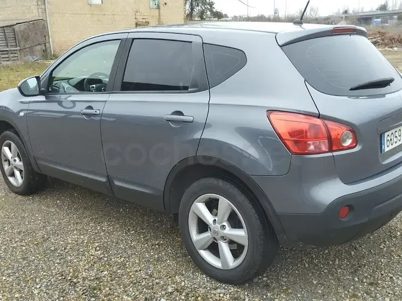 Usado Nissan Qashqai Acenta 117 CV (86 kW) 2011 Gris / plata SUV