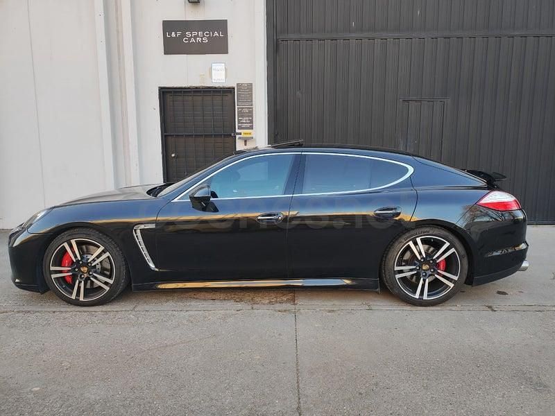 Usado Porsche Panamera Turbo 500 CV (367 kW) 2011 Negro Berlina