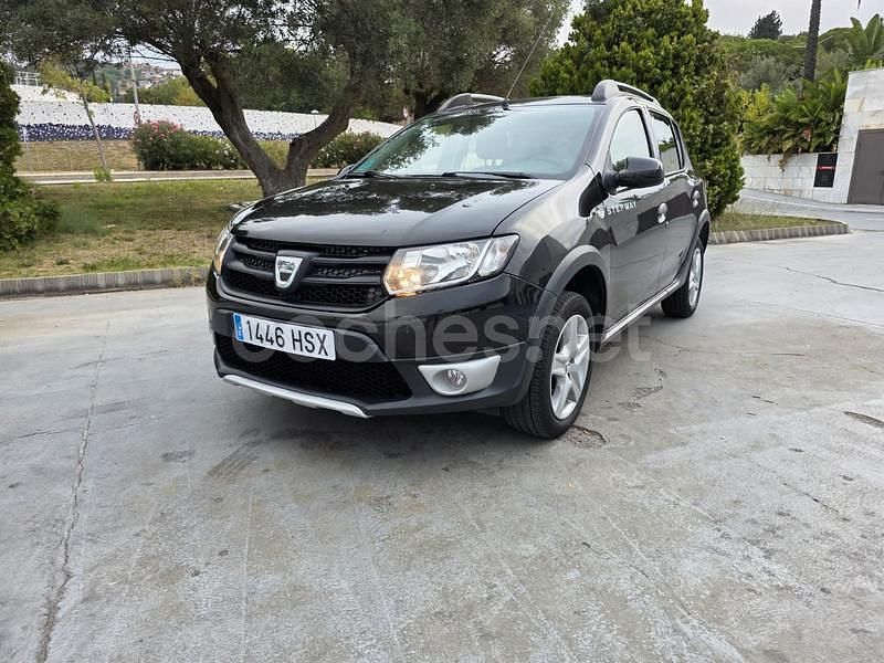 Negro Usado 2014 Dacia Sandero Stepway Utilitario | 5690 € (Buen precio) - Imagen 1/4