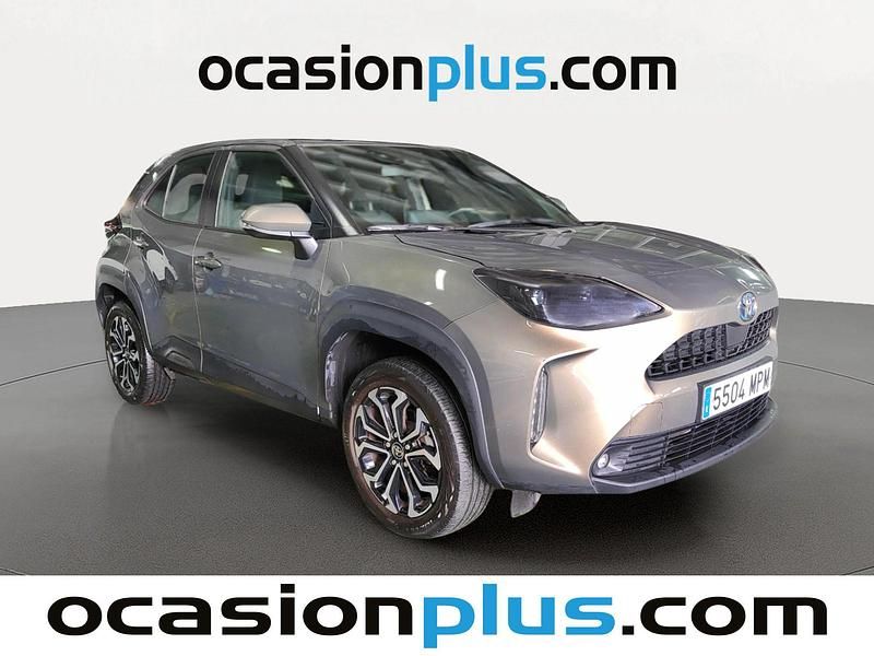 Usado Toyota Yaris Cross Active 116 CV (85 kW) 2024 Marrón SUV