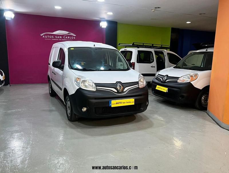 Usado Renault Kangoo 75 CV (55 kW) 2019 Blanco Monovolumen