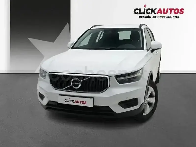 Usado Volvo XC40 Momentum 129 CV (94 kW) 2021 Blanco SUV