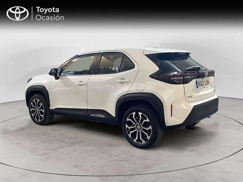 Usado Toyota Yaris Cross Active 116 CV (85 kW) 2021 Blanco SUV
