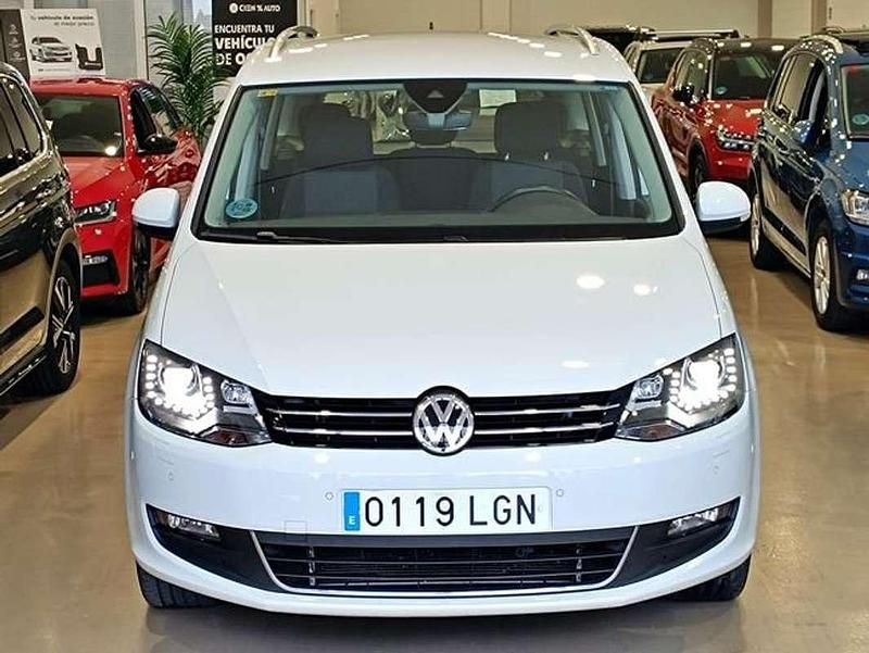 Usado VW Sharan Advance 150 CV (110 kW) 2020 Blanco Monovolumen