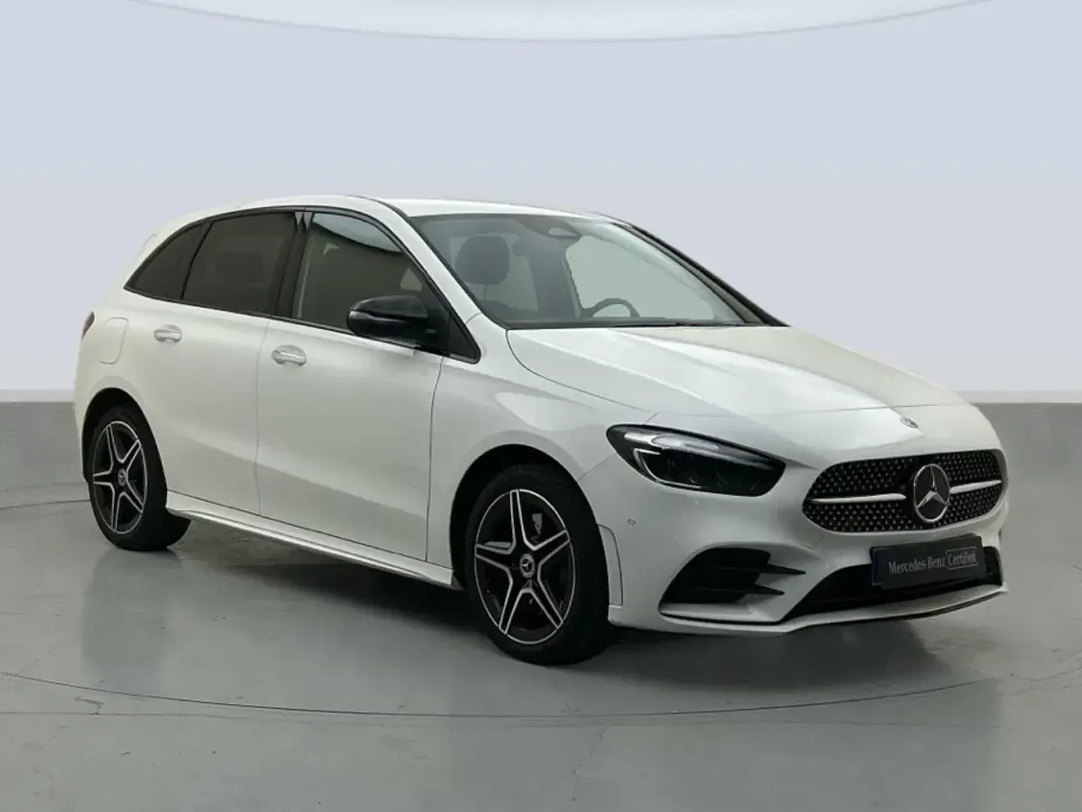 Usado Mercedes B250 218 CV (160 kW) 2025 Blanco Utilitario