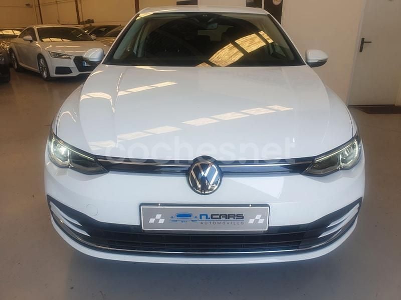 Usado VW Golf VIII Style 150 CV (110 kW) 2024 Blanco Berlina