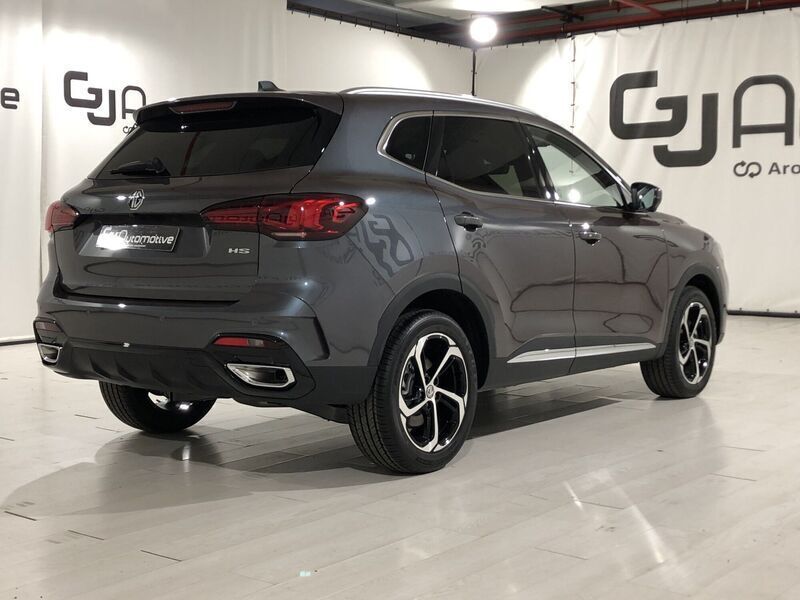Usado MG HS Luxury 162 CV (119 kW) 2023 Gris SUV