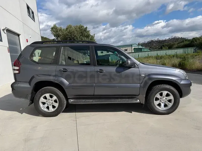 Usado Toyota Land Cruiser 173 CV (127 kW) 2009 Gris / plata SUV