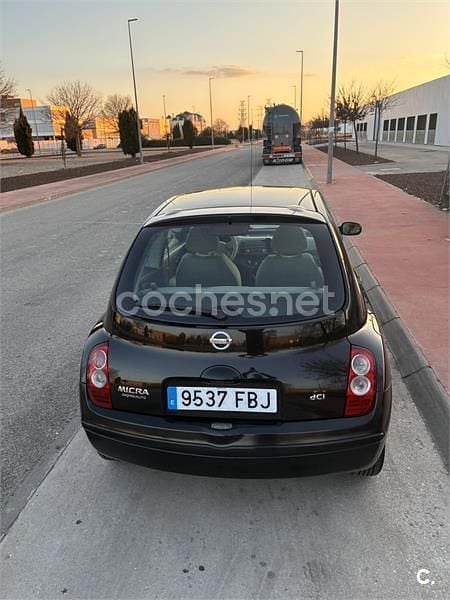 Usado Nissan Micra Visia 68 CV (50 kW) 2006 Negro Berlina