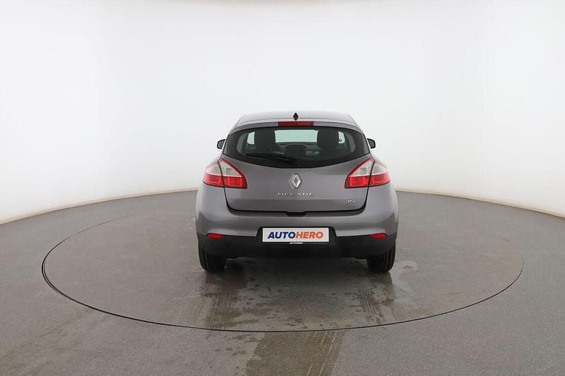Usado Renault Mégane III Life 115 CV (84 kW) 2014 Gris Utilitario