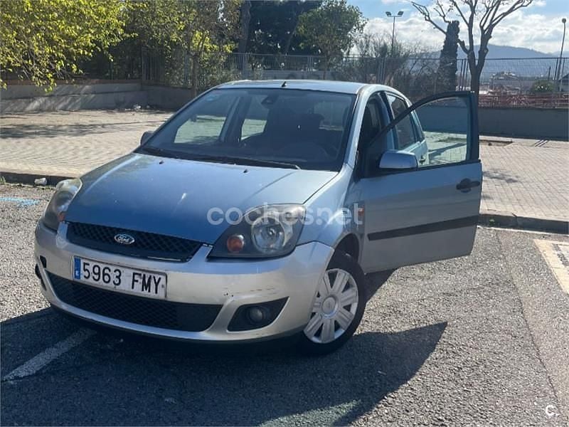 Usado Ford Fiesta 80 HP (58 kW) 2007 Azul Citadino