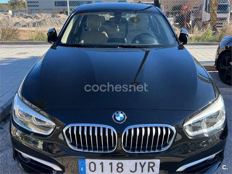 Usado BMW 118 Comfort Edition 136 CV (100 kW) 2017 Negro Utilitario
