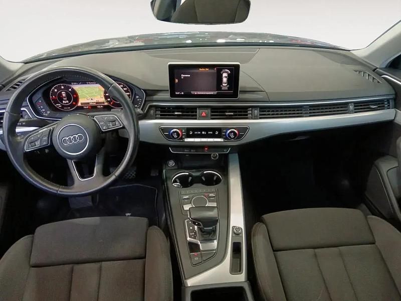 Usado Audi A4 Sport 150 HP (110 kW) 2019 Azul Sedan