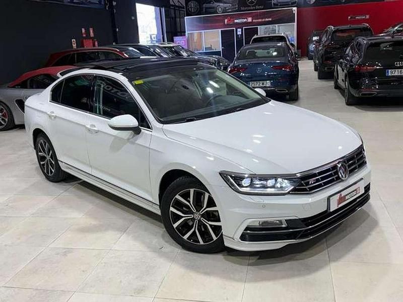 Usado VW Passat Advance 150 CV (110 kW) 2018 Blanco Berlina