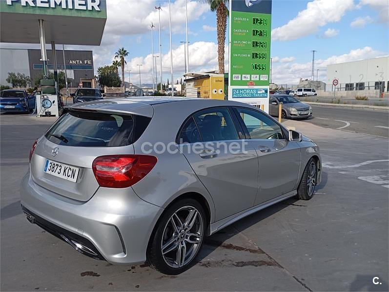 Usado Mercedes A200 136 CV (100 kW) 2018 Gris / plata Berlina