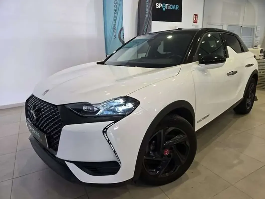 Usado DS Automobiles DS3 Crossback Performance 131 CV (96 kW) 2021 Blanco SUV