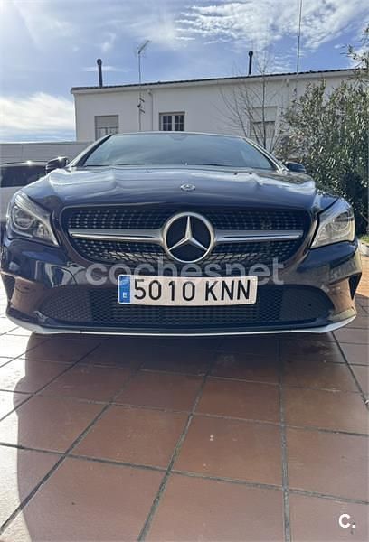 Usado Mercedes CLA200 136 CV (100 kW) 2018 Azul Berlina