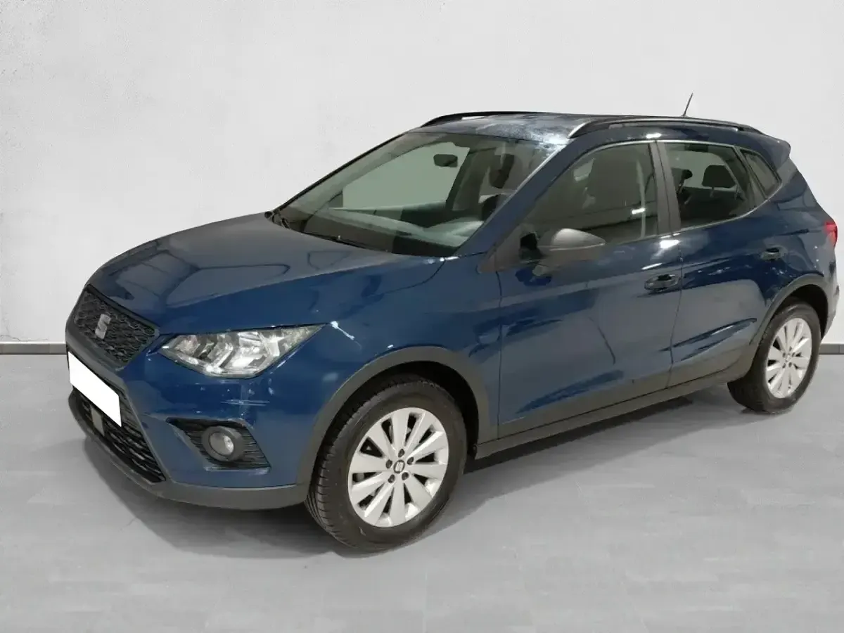 Usado Seat Arona Ecomotive 95 CV (69 kW) 2019 Azul SUV