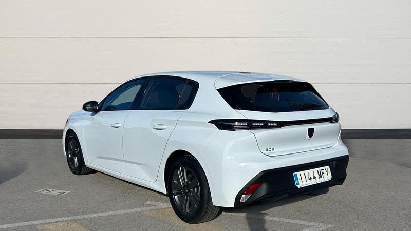 Usado Peugeot 308 Active 130 CV (95 kW) 2023 Blanco Berlina