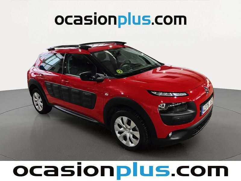 Usado Citroën C4 Cactus Feel 92 CV (67 kW) 2015 Rojo Utilitario